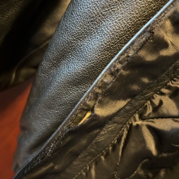 Vintage GEAR Brand Classic Learjet Black Leather Sports Zipper Bomber Jacket! - Picture 10 of 10